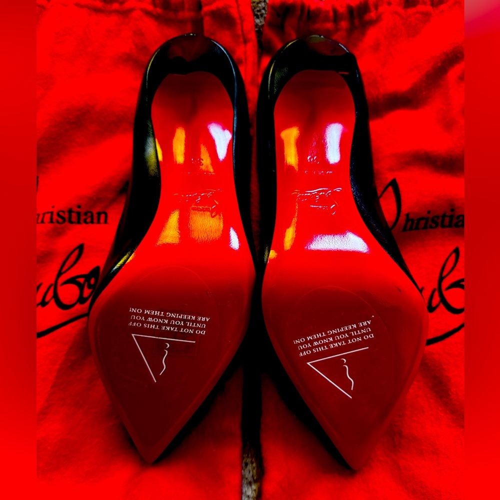 Christian Louboutin
Kate Red Sole High-Heel Pumps, Black